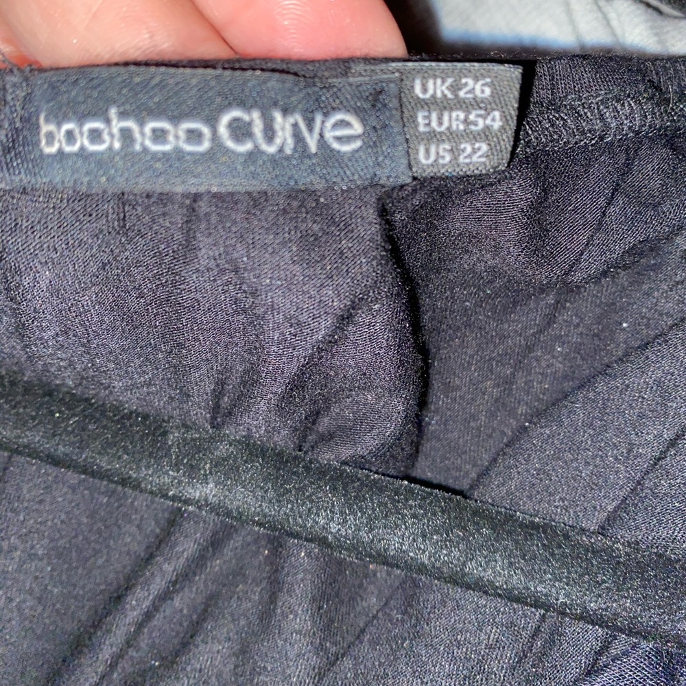 Boohoo Plus Black and White Skeleton Long Sleeve Dress EUC size‎ 22 - Picture 3 of 5